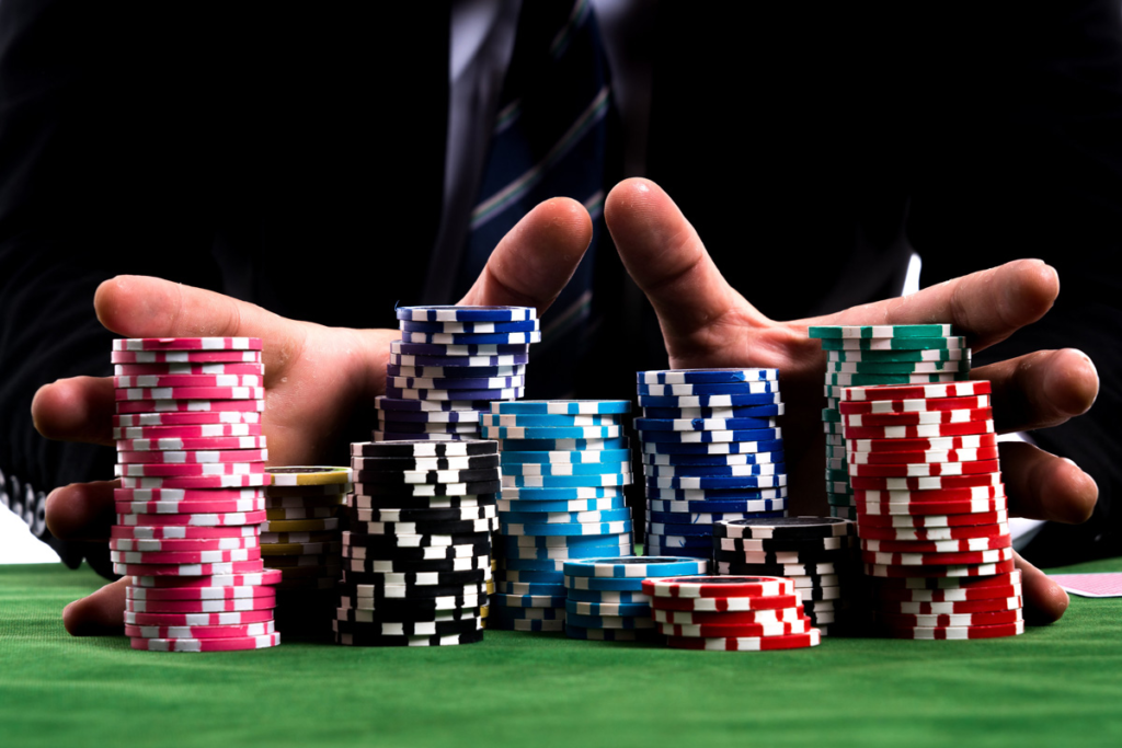 3 mẹo chơi poker khiến đối thủ tôn bạn làm sư phụ